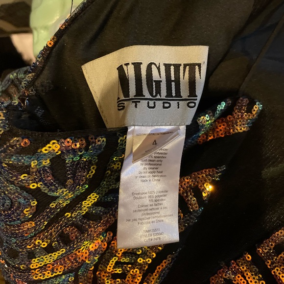 Prom Dress - Picture 4 of 4